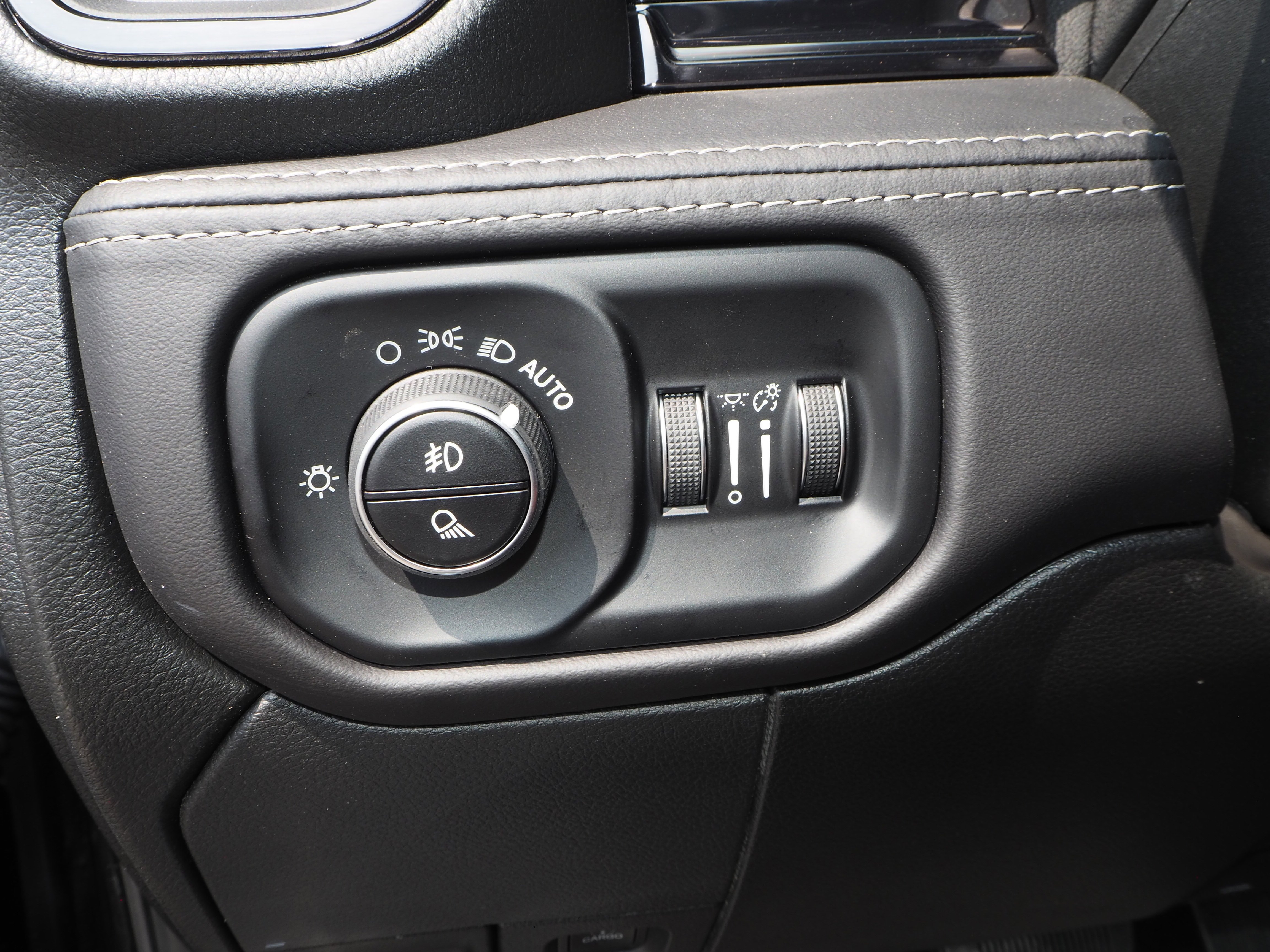 2025 RAM 2500 Limited - Photo 28