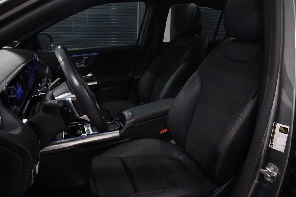 Certified Used 2025 Gray Mercedes-Benz GLA 250 image 5