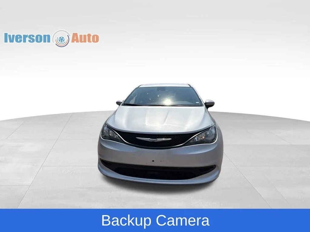 Used 2023 Silver Chrysler LX image 5