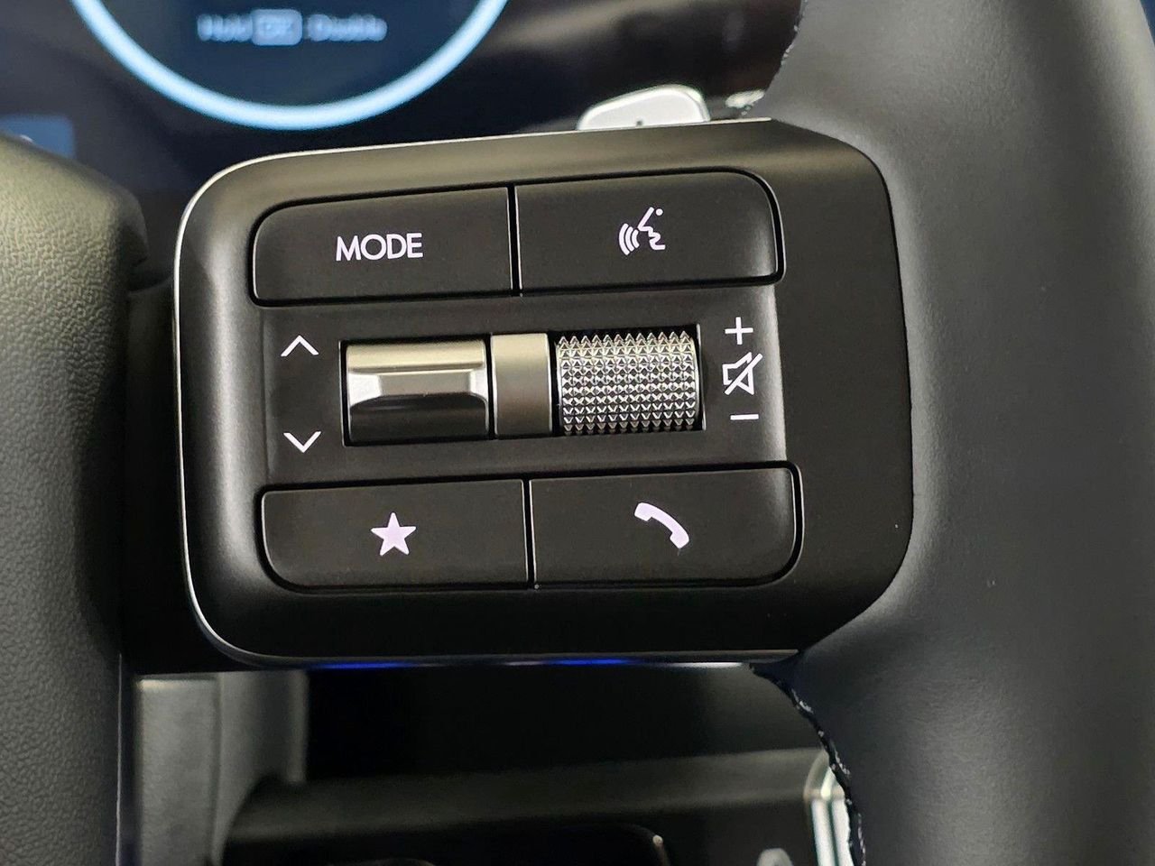 New 2026 Ecotronic Gray Pearl Hyundai Limited AWD image 32