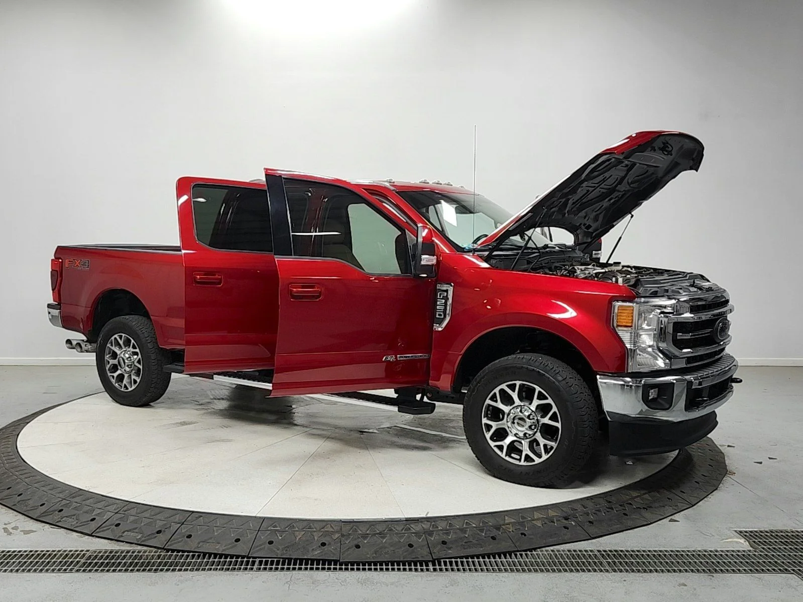 Used 2021 Red Ford Lariat image 9