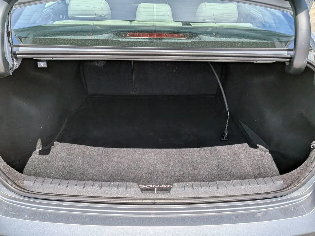 Used 2015 Gray Hyundai Limited image 26