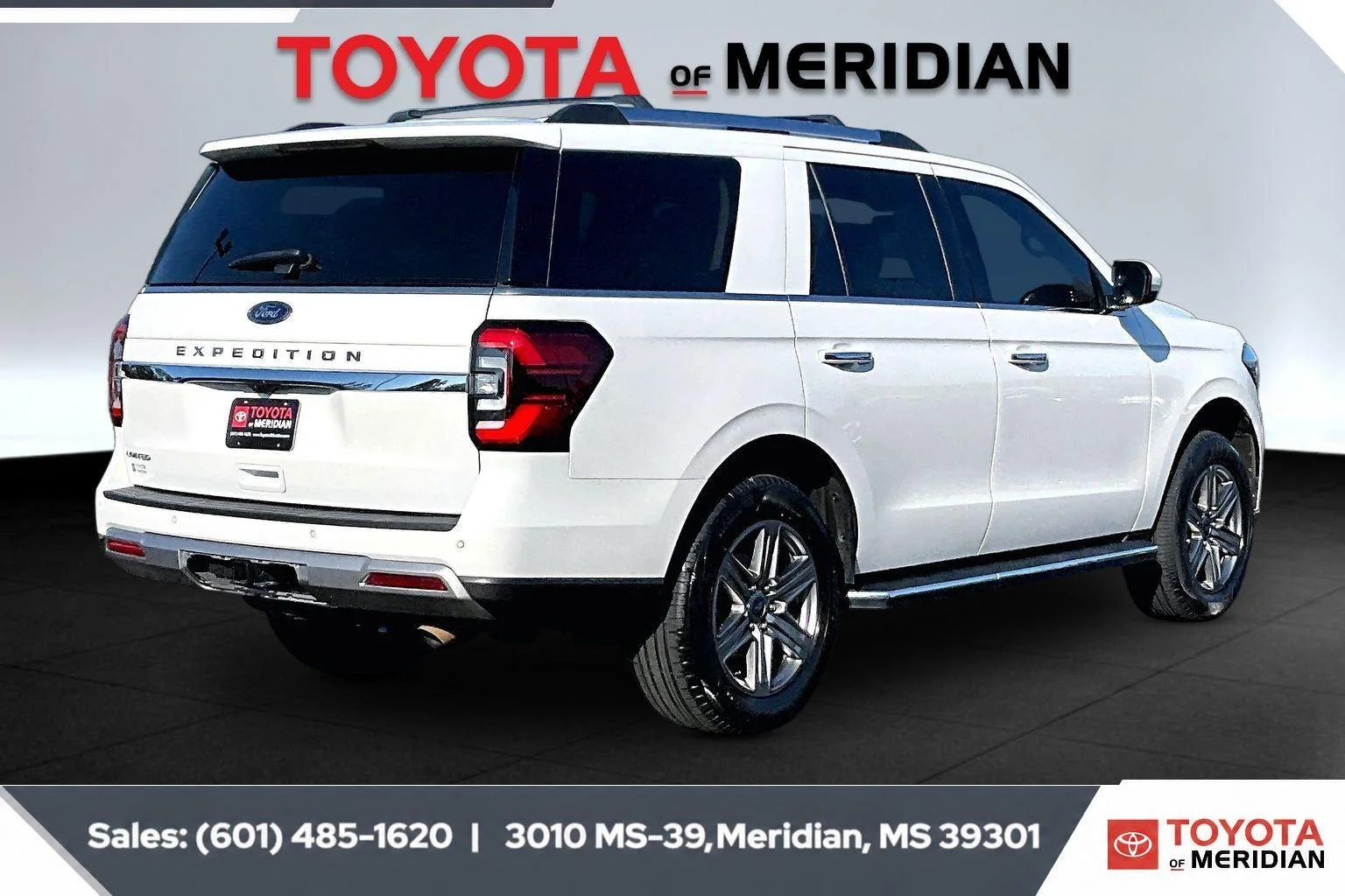 Used 2022 Star White Metallic Tri-Coat Ford Limited image 11