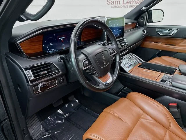 Used 2019 Black Lincoln Reserve image 9