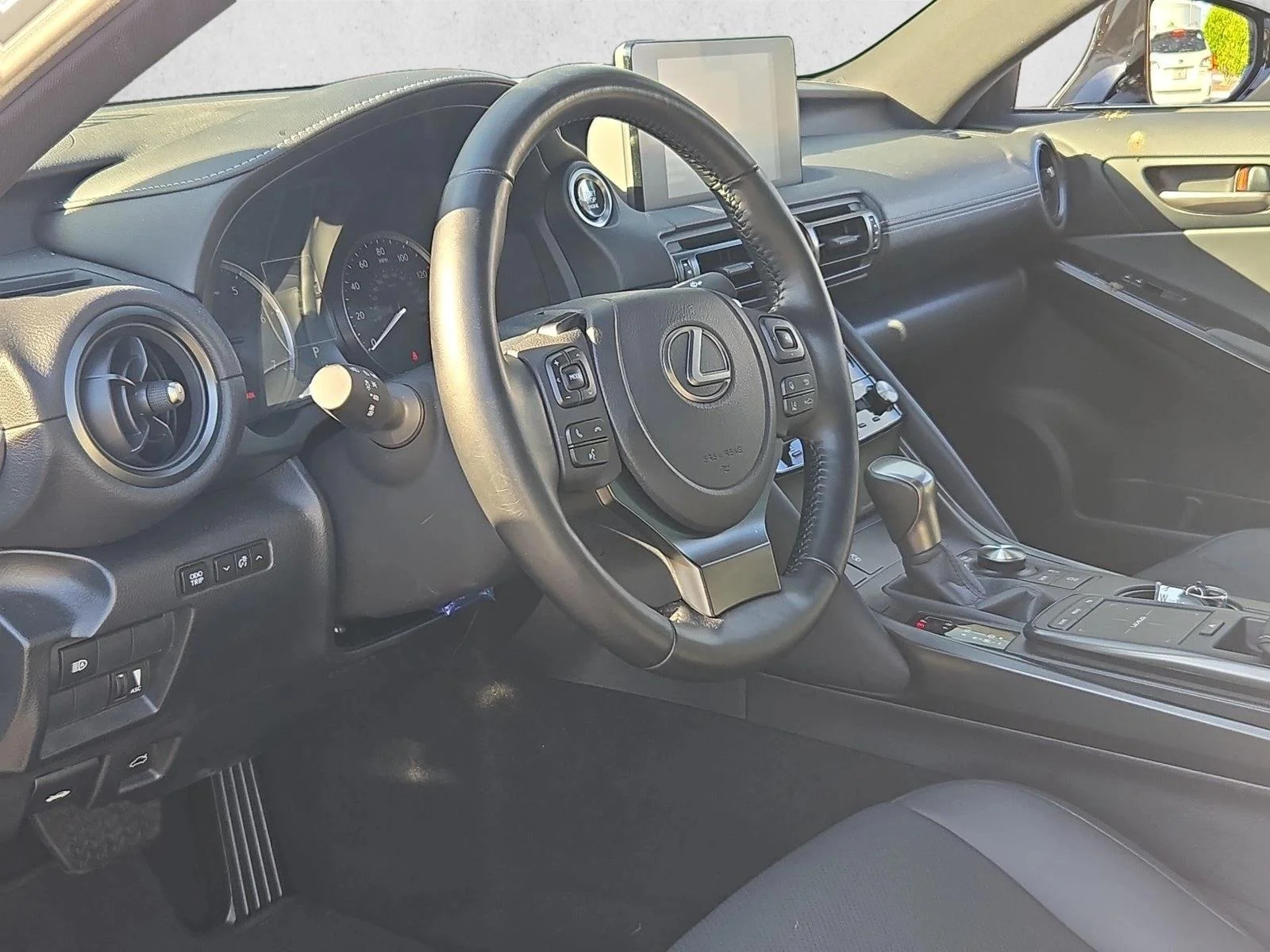 Used 2025 Ultra White Lexus IS 350 F SPORT Design image 9