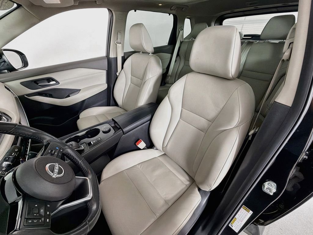 Used 2023 Super Black Nissan SV image 20