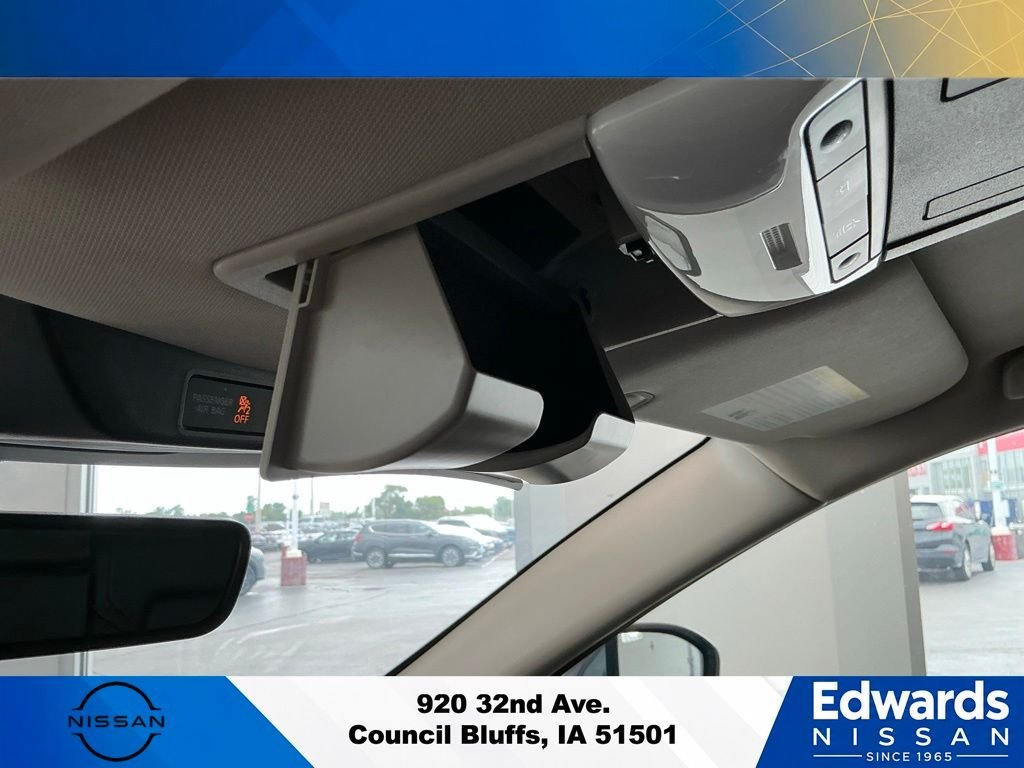 Used 2025 Gray Nissan SL image 35