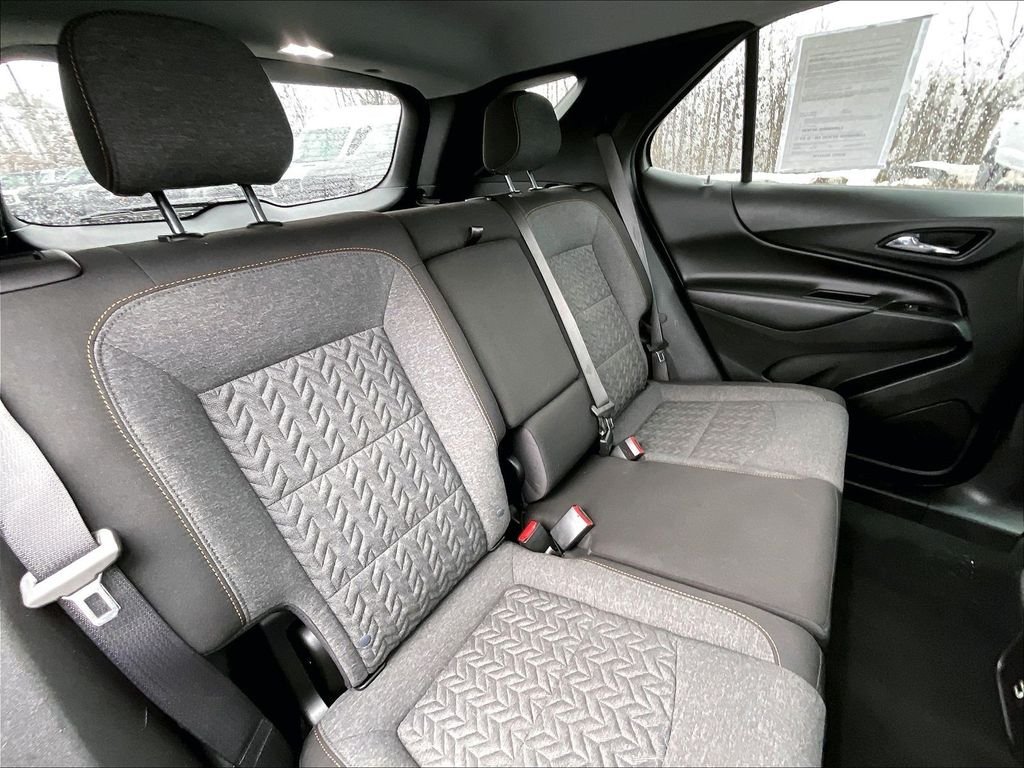 Used 2022 White Chevrolet LT image 15
