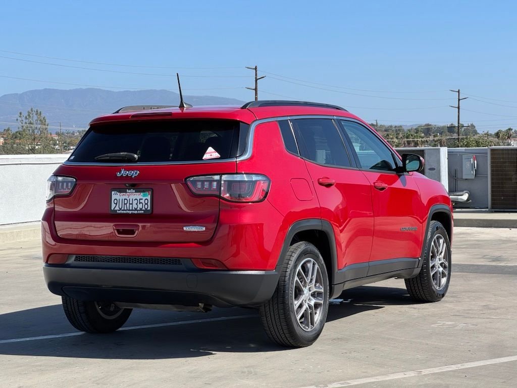 Used 2020 Red Line Jeep Latitude image 31