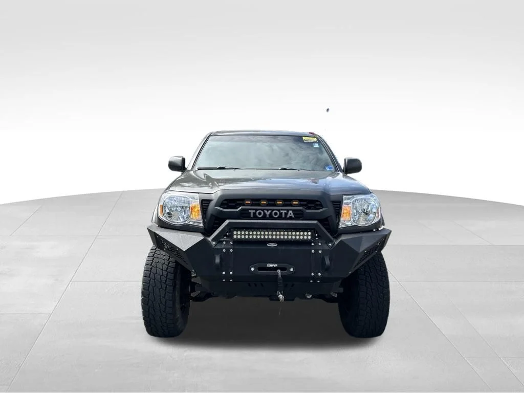 Used 2011 Magnetic Gray Metallic Toyota Base image 9