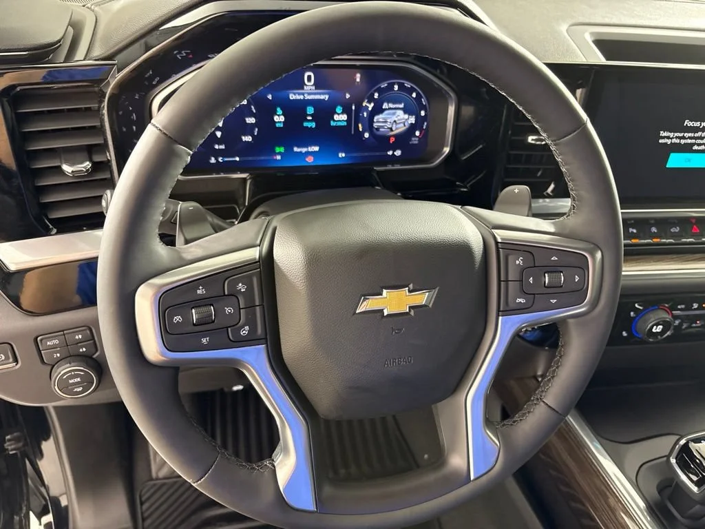 New 2026 Black Chevrolet LT image 31