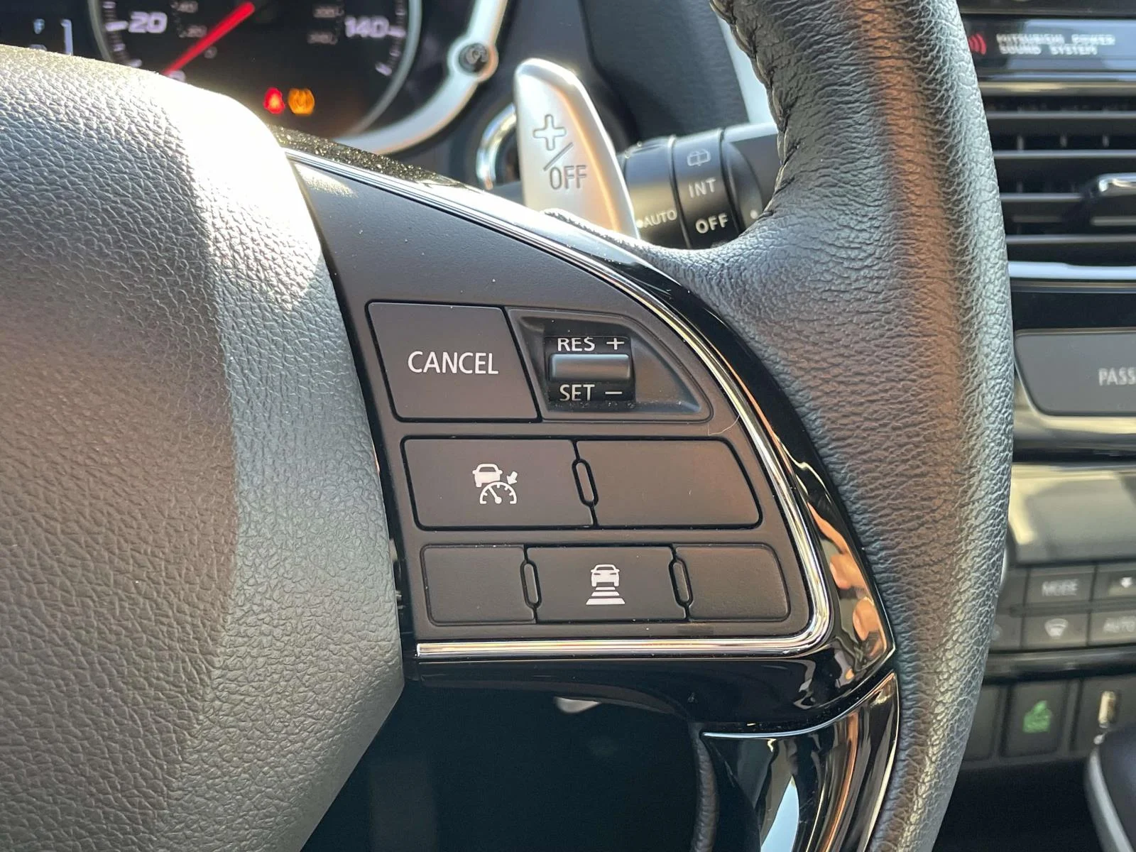Used 2024 Mercury Gray Metallic Mitsubishi SEL image 11