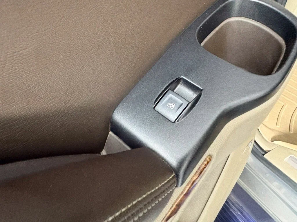 Used 2018 PEPPERDUST METALLIC Chevrolet Premier image 47