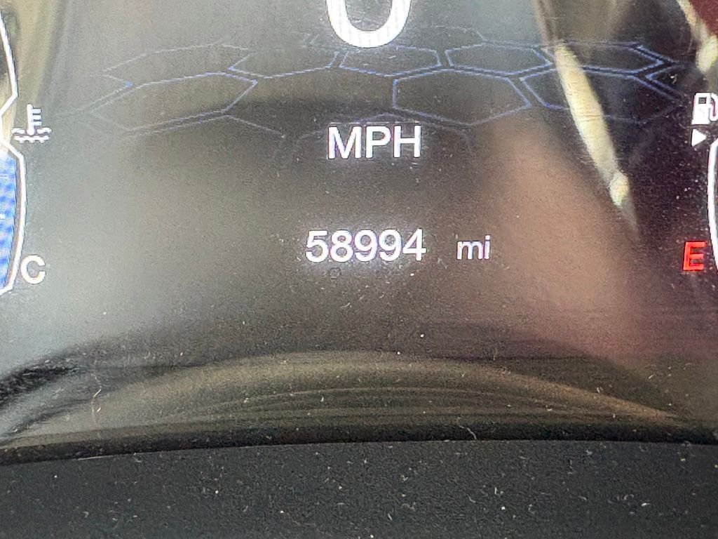 Used 2018 Black Jeep Latitude image 11