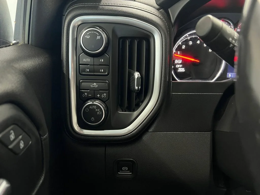 Used 2019 Black Chevrolet LT image 25