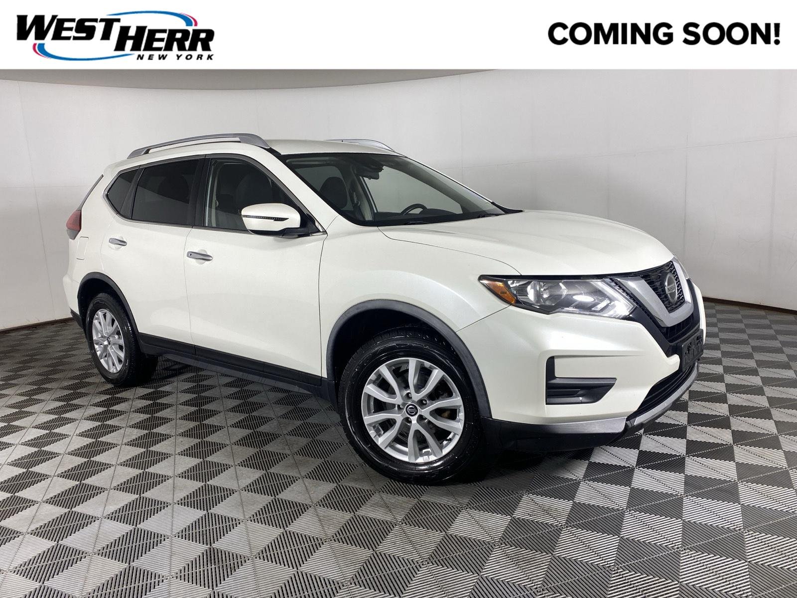 Used 2020 Pearl White Tricoat Nissan SV image 1