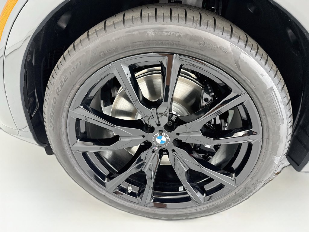 New 2027 Gray Metallic BMW xDrive40i image 30