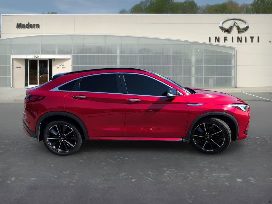 Used 2022 Dynamic Sunstone Red INFINITI ESSENTIAL image 3