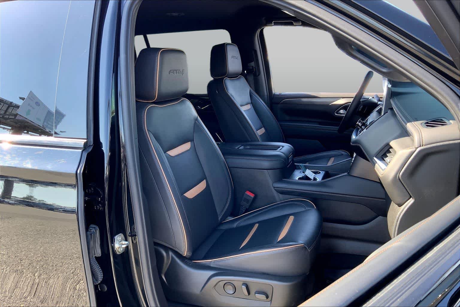 Used 2023 Onyx Black GMC AT4 image 16