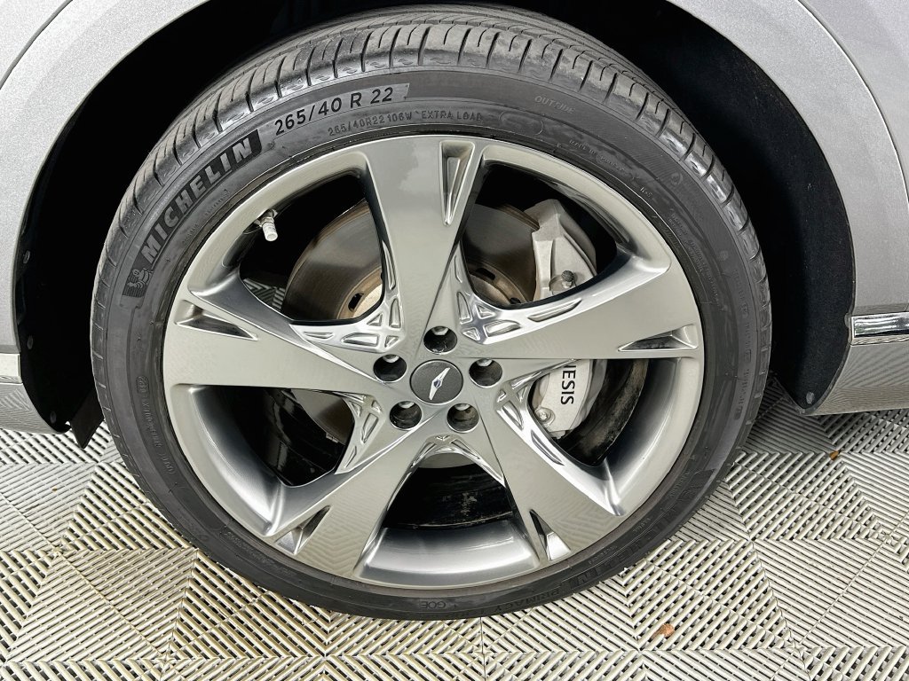 Used 2023 Silver Genesis 3.5T image 32
