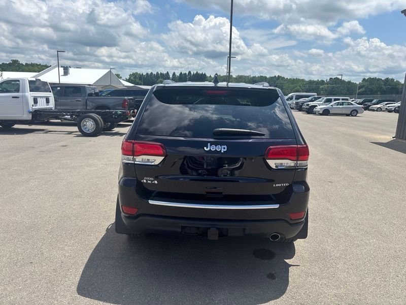Used 2020 Red Jeep Limited image 4