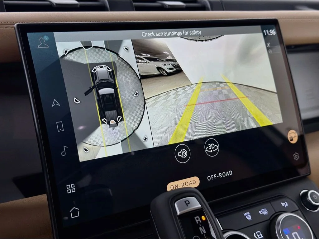 New 2026 Fuji White Land Rover X-Dynamic SE image 14