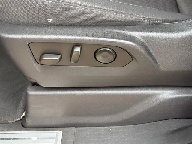 Used 2023 Gray Chevrolet LT image 23