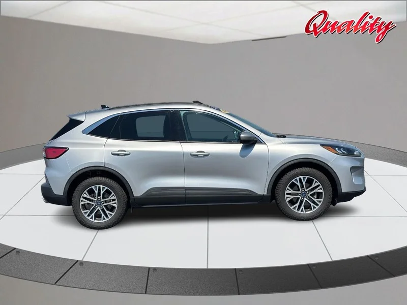 Used 2020 Ford Escape SEL with VIN 1FMCU9H6XLUA09893 for sale in Alton, IL