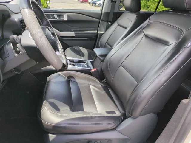 Used 2023 White Ford XLT image 14