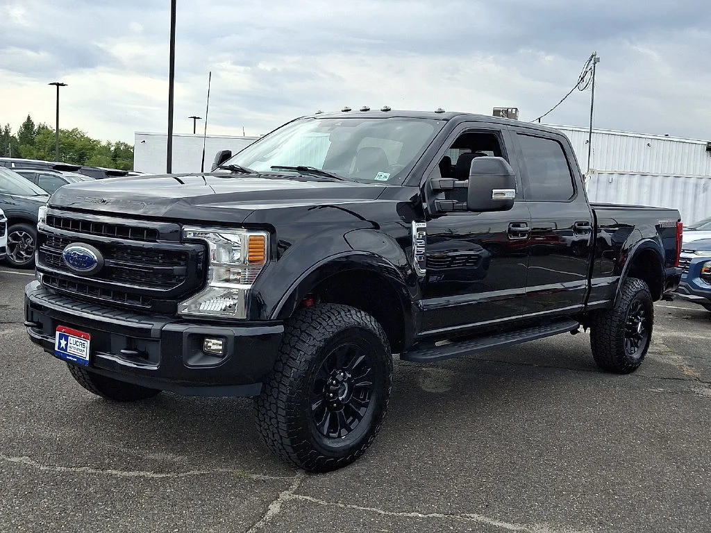 Used 2022 Black Ford LARIAT image 6