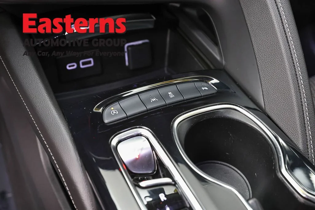 Used 2022 Black Buick Preferred image 13