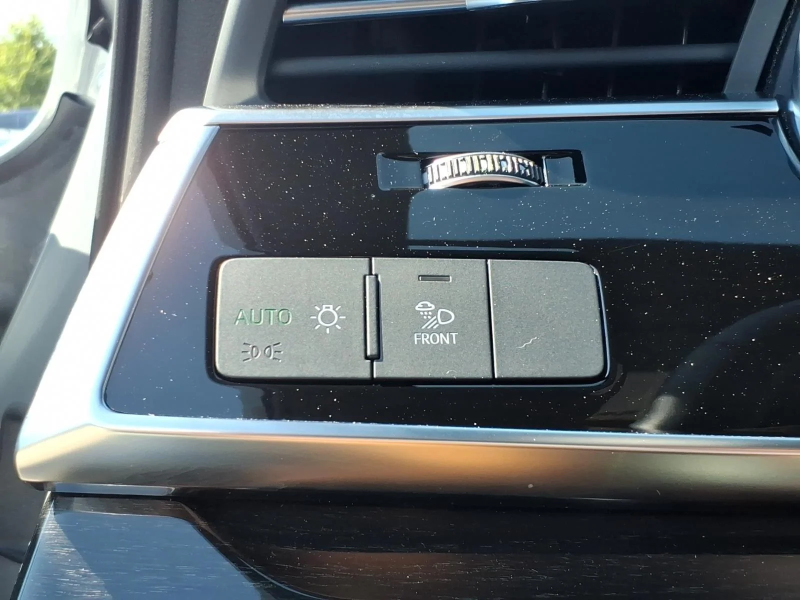 Certified Used 2025 Satellite Silver Metallic Audi Premium Plus image 17