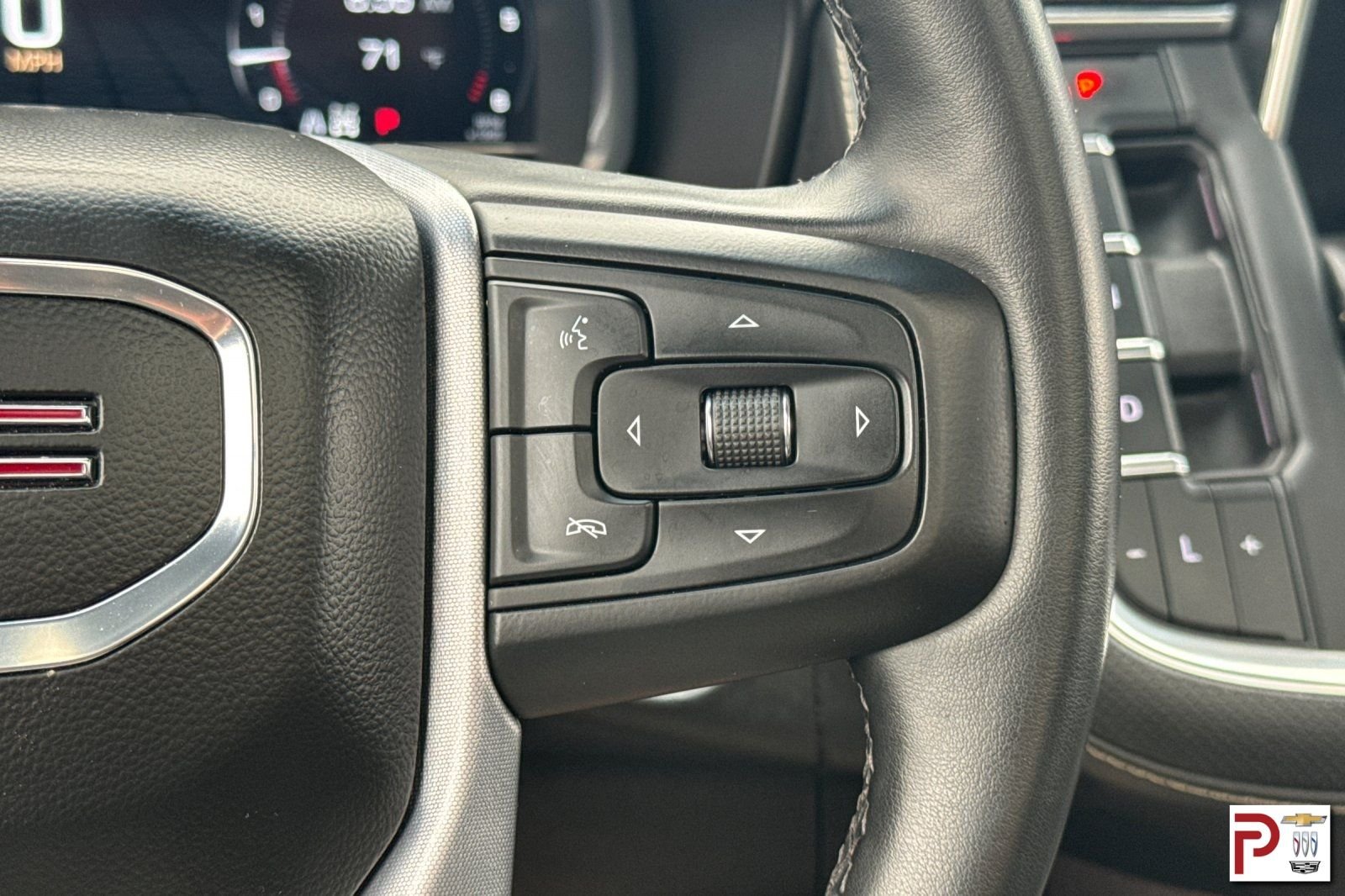 Used 2023 Black GMC SLT image 31