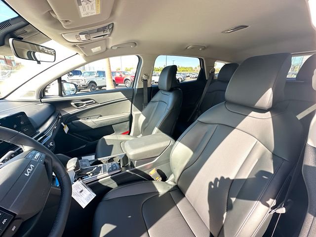 Used 2026 Glacial White Pearl Kia EX image 20