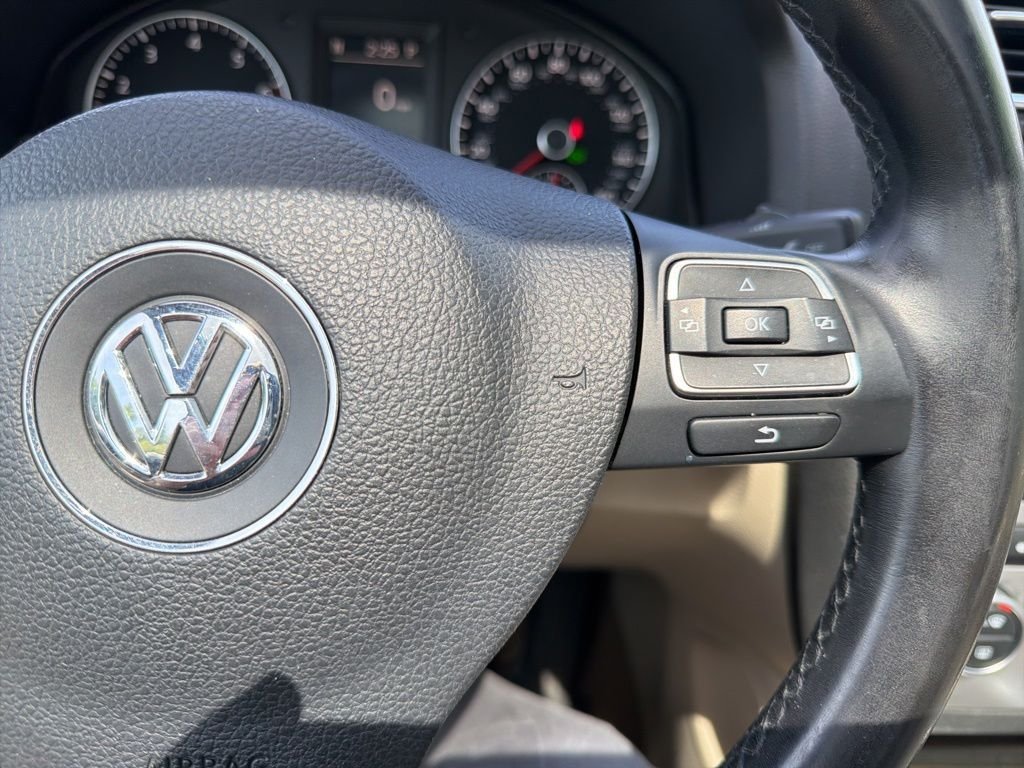 Used 2013 Salsa Red Volkswagen Lux image 13