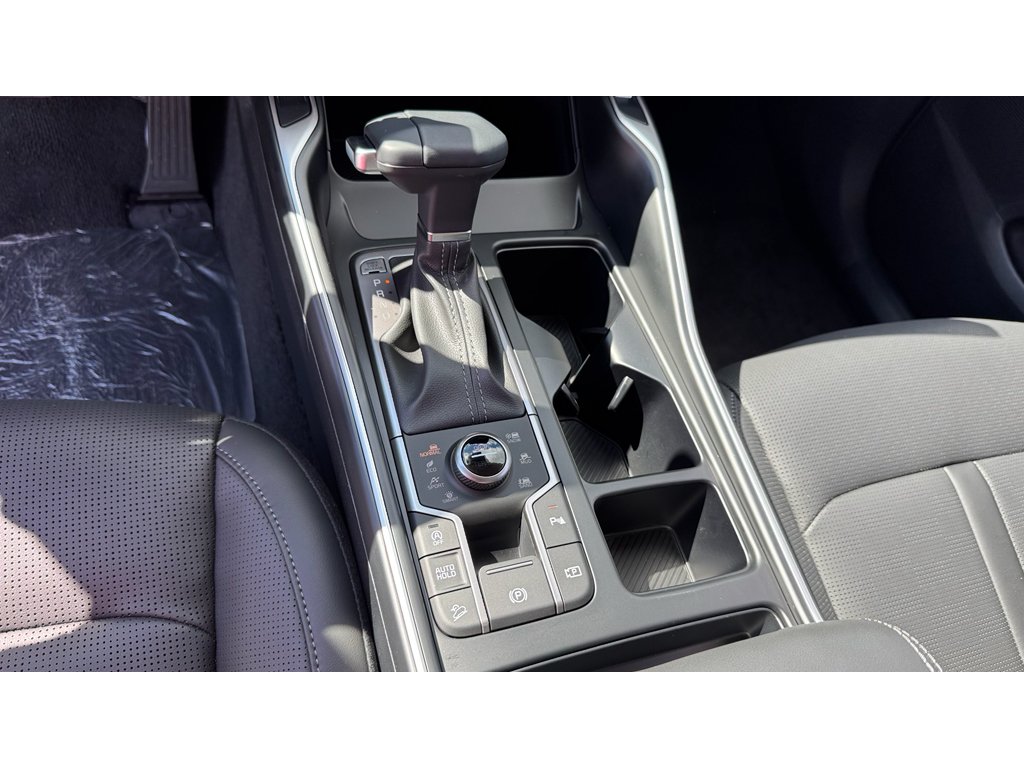 New 2026 Ebony Black Kia S image 21