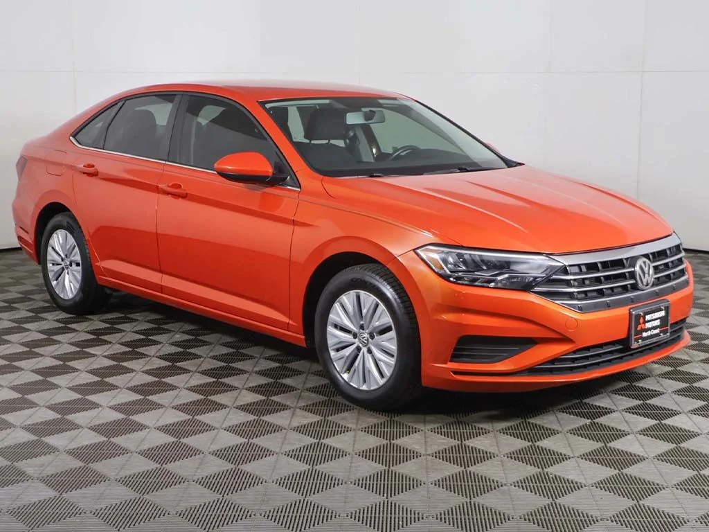 Used 2019 Volkswagen Jetta SE with VIN 3VWC57BUXKM151609 for sale in Parma, OH