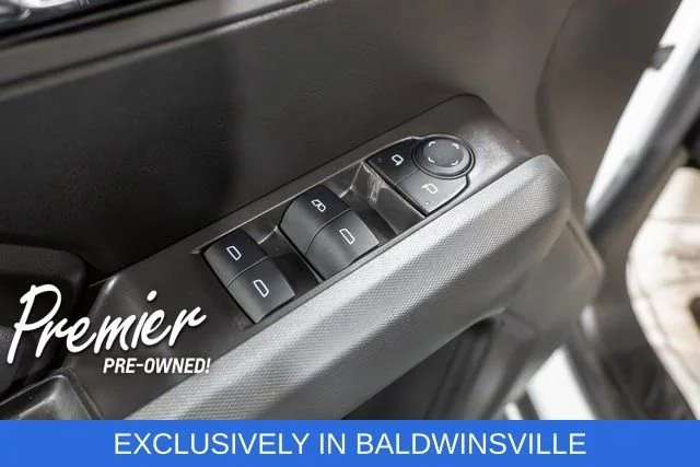 Used 2025 Summit White GMC Elevation image 16