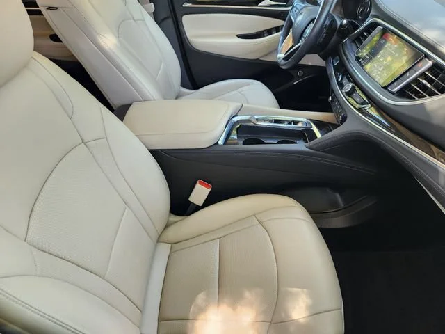 Used 2023 White Frost Tricoat Buick Premium image 15