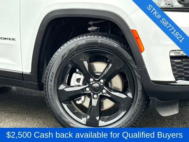 New 2025 Bright White Clear-Coat Exterior Paint Jeep Limited image 2