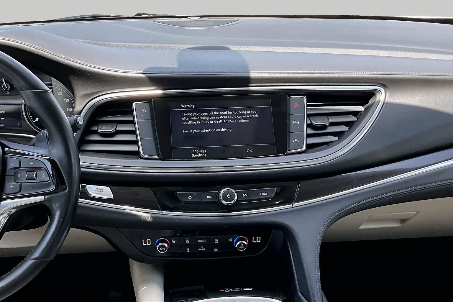 Used 2023 Summit White Buick Essence image 7