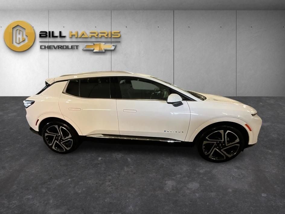 Used 2026 White Chevrolet LT image 10