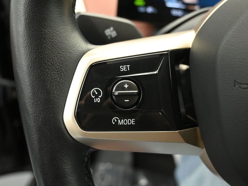 2023 BMW IX - Image 11