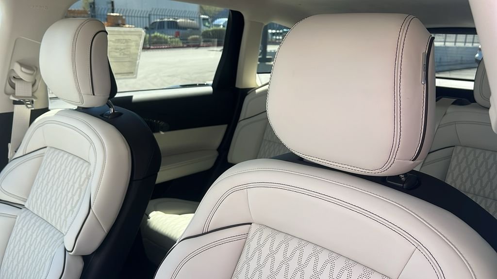 2025 Lincoln Nautilus Black Label - Photo 11