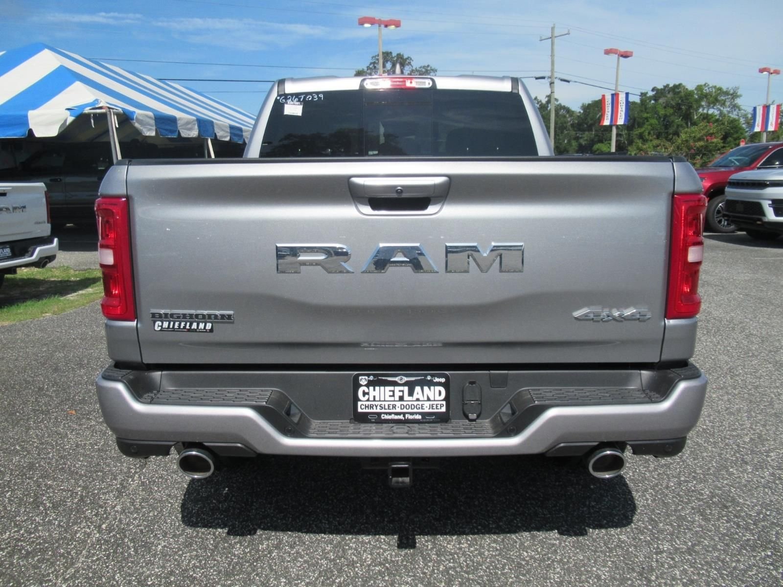 New 2026 Billet Silver Metallic Clearcoat RAM Big Horn/Lone Star image 6