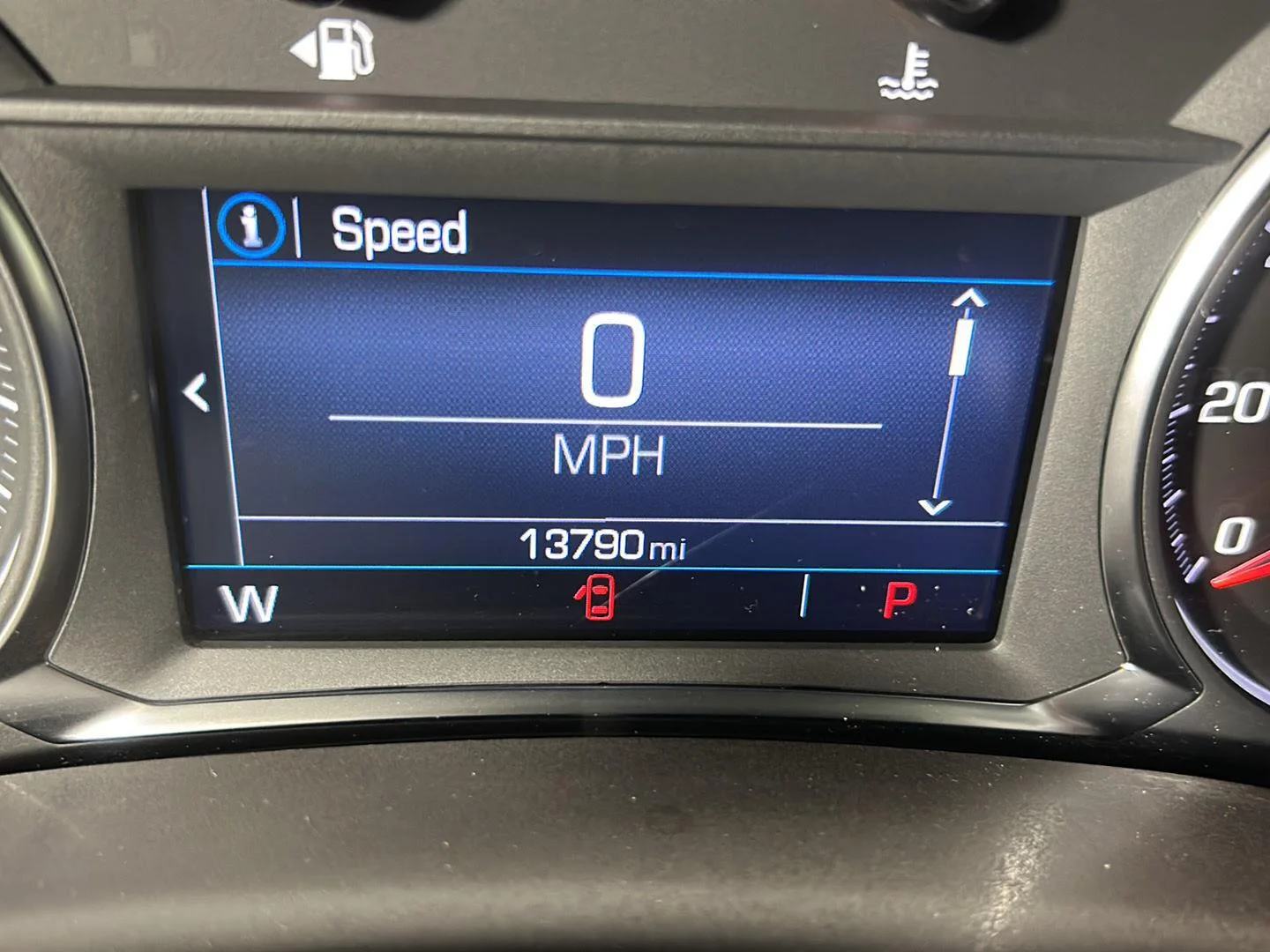 Used 2024 Downpour Metallic GMC SLE image 18