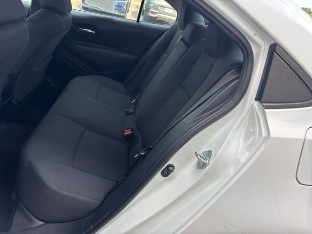 Used 2020 White Toyota LE image 12