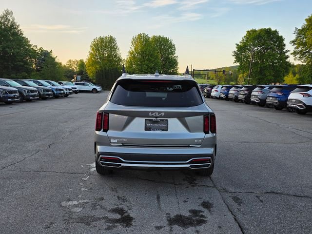 Used 2023 Gray Kia EX image 7