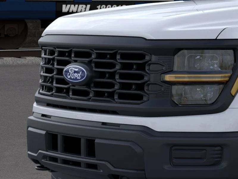 New 2026 Oxford White Ford XL image 17