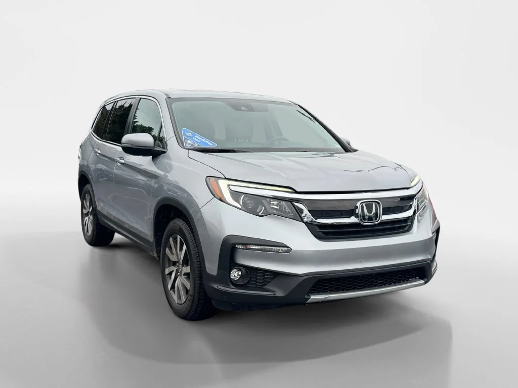 Certified Used 2019 Silver Honda EX-L image 2